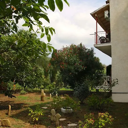 Romeo & Juliet Perivolion